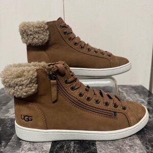 Size US 7 UGG Women's Pure Leather Lace Up Zipper Sneaker Boots With Wool Fur